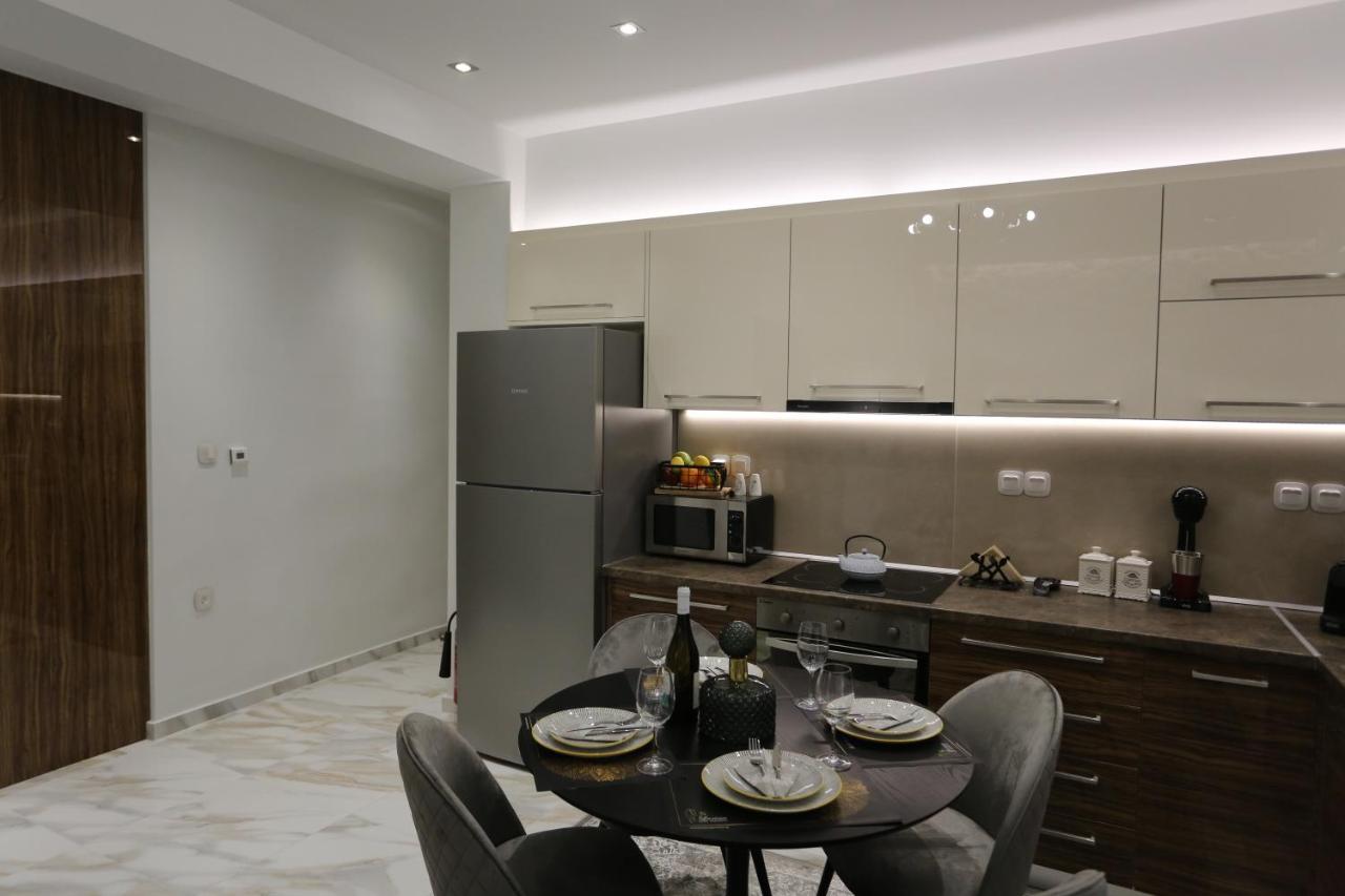 LA Larissa Luxury Apartments Trekke Extérieur photo