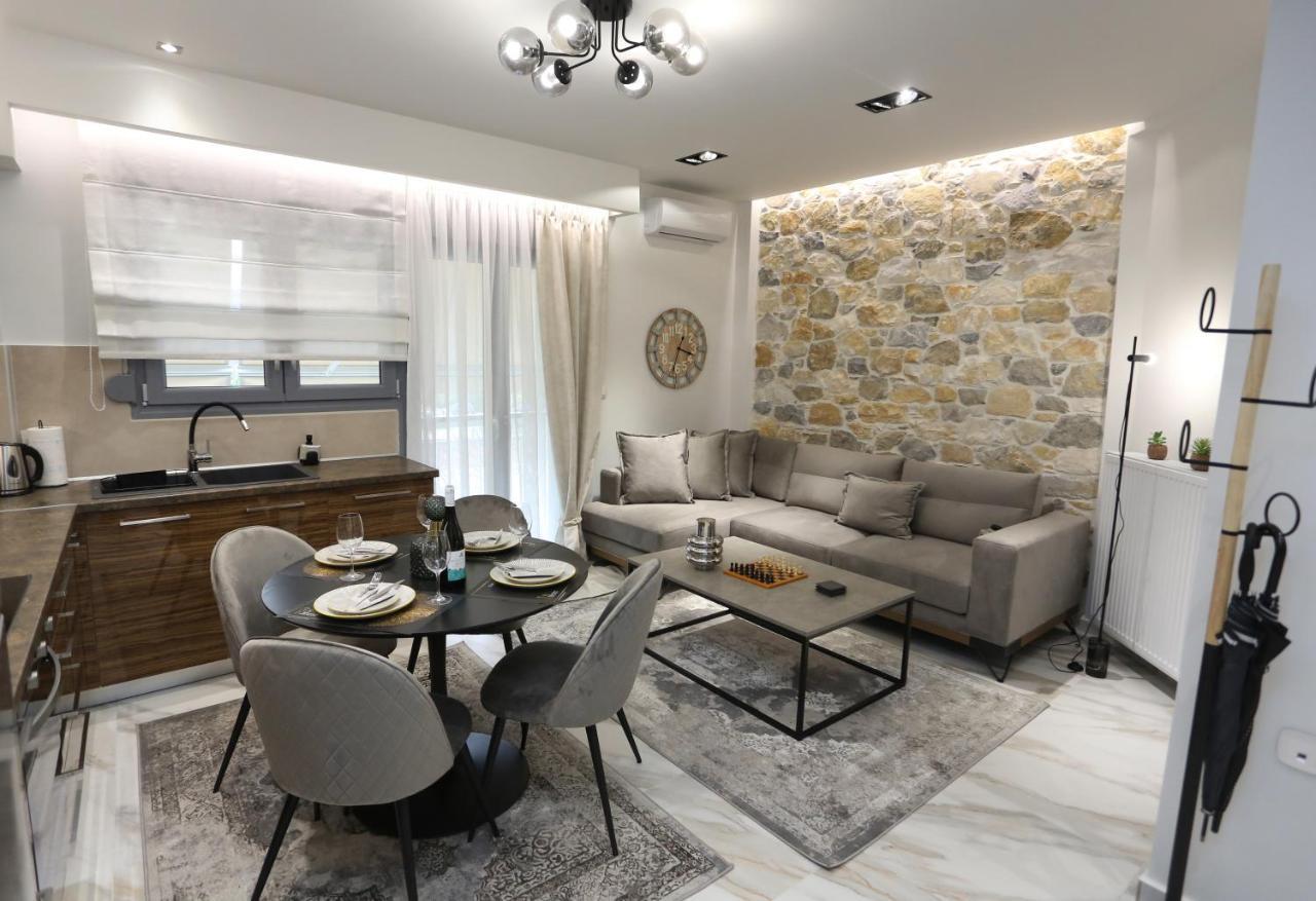 LA Larissa Luxury Apartments Trekke Extérieur photo