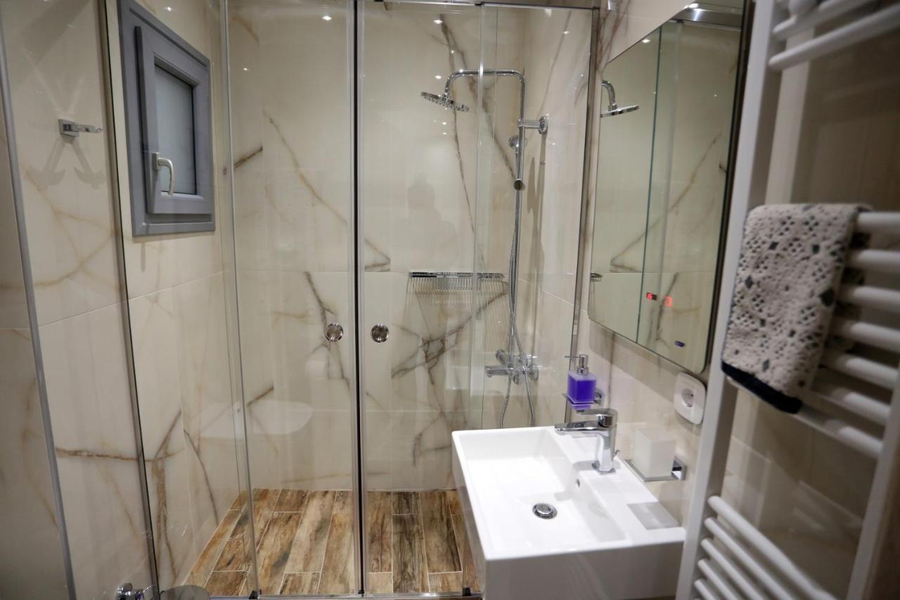 LA Larissa Luxury Apartments Trekke Extérieur photo